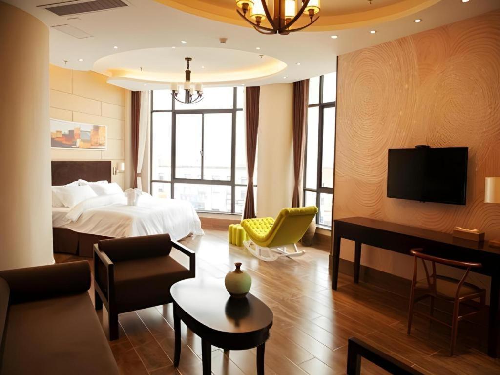 Jinjiang Metropolo Hotel - Liyang Tianmu Lake Changzhou  Exterior photo