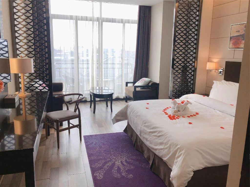 Jinjiang Metropolo Hotel - Liyang Tianmu Lake Changzhou  Exterior photo