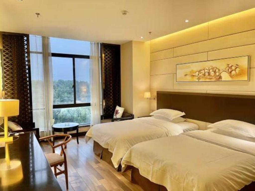 Jinjiang Metropolo Hotel - Liyang Tianmu Lake Changzhou  Exterior photo