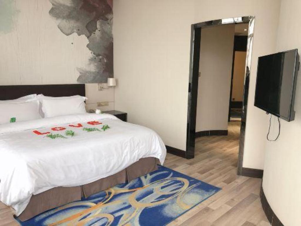 Jinjiang Metropolo Hotel - Liyang Tianmu Lake Changzhou  Exterior photo