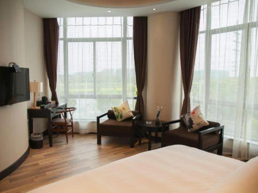 Jinjiang Metropolo Hotel - Liyang Tianmu Lake Changzhou  Exterior photo